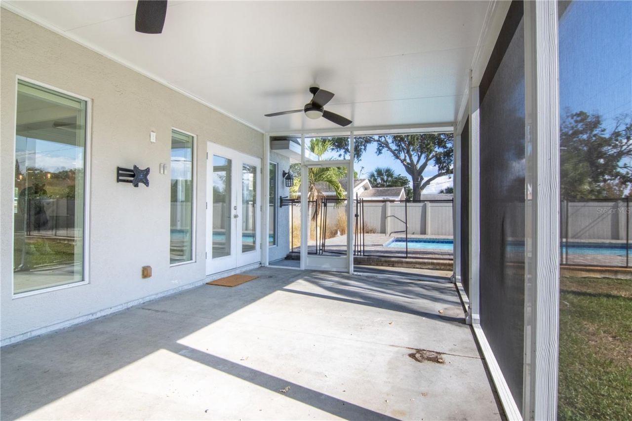 600 43rd Avenue Ne, Saint Petersburg, FL 33703 Photo