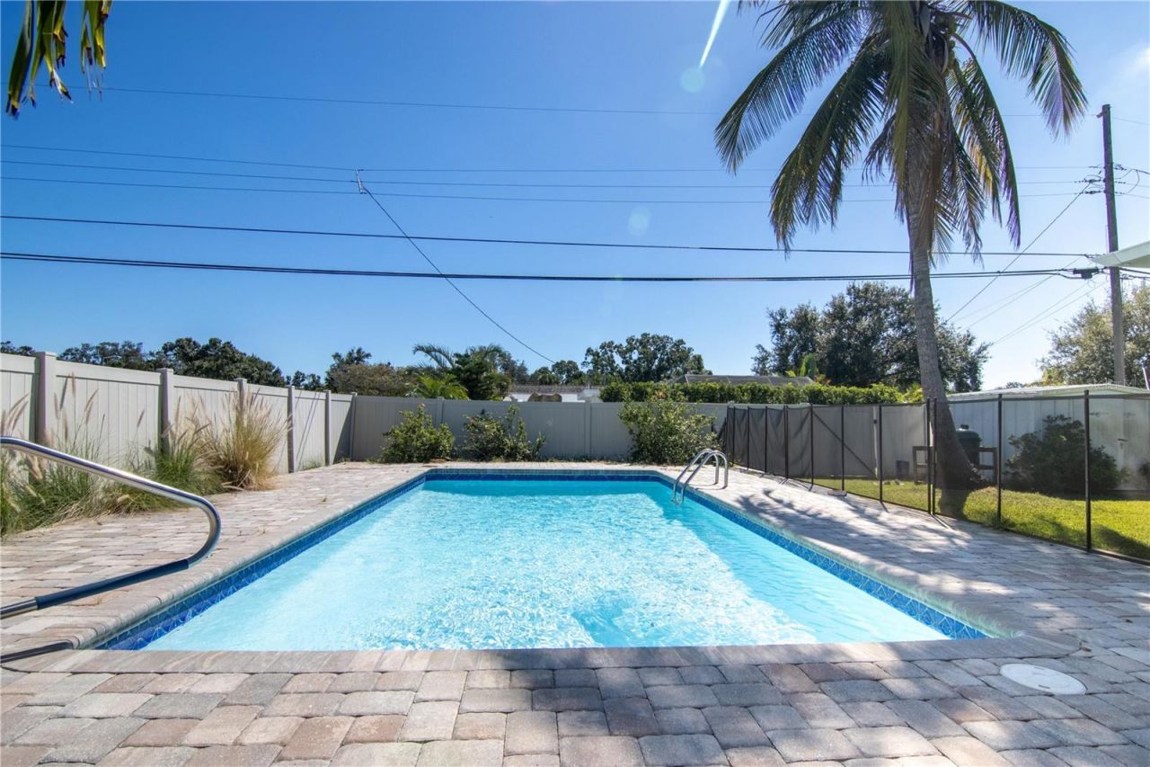 600 43rd Avenue Ne, Saint Petersburg, FL 33703 Photo