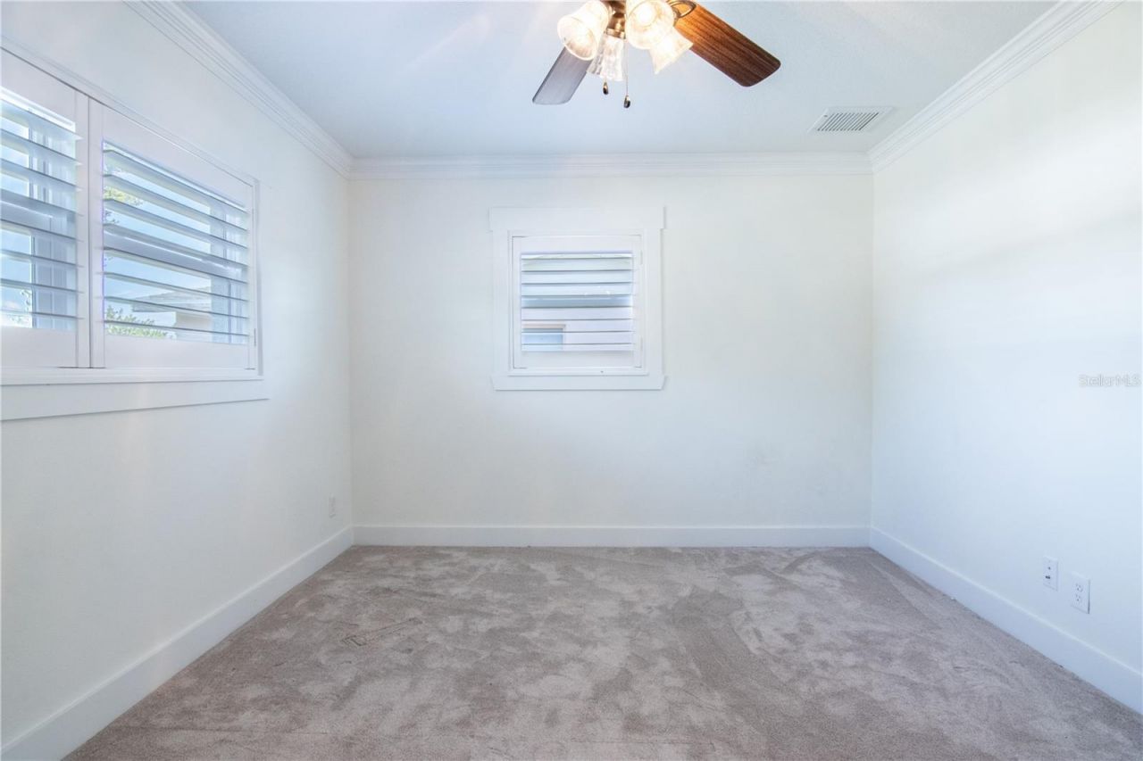 600 43rd Avenue Ne, Saint Petersburg, FL 33703 Photo