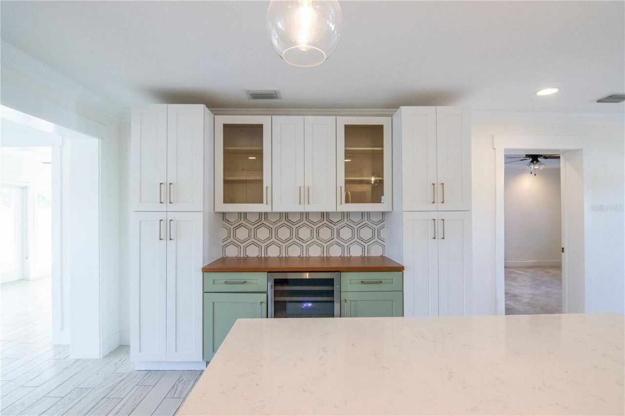 600 43rd Avenue Ne, Saint Petersburg, FL 33703 Photo