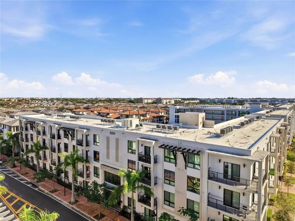 8265 NW 41st St, Unit C-203, Doral, FL 33166