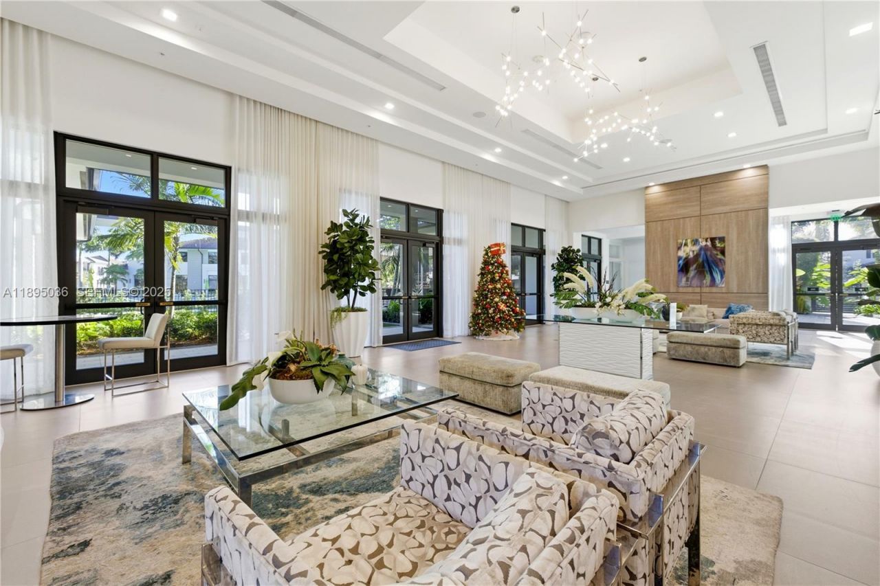 8265 NW 41st St, Unit C-203, Doral, FL 33166 Photo