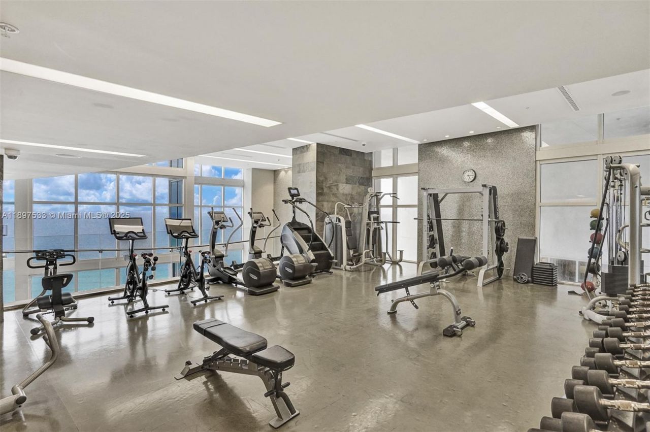 18201 Collins Ave, Unit 708, Sunny Isles Beach, FL 33160 Photo