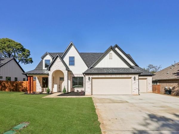 2622 Evinrude Drive, Grapevine, TX 76051