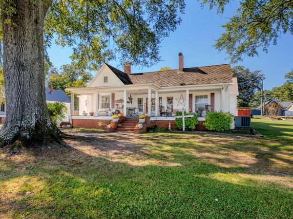 69 Myers Avenue, Trion, GA 30753