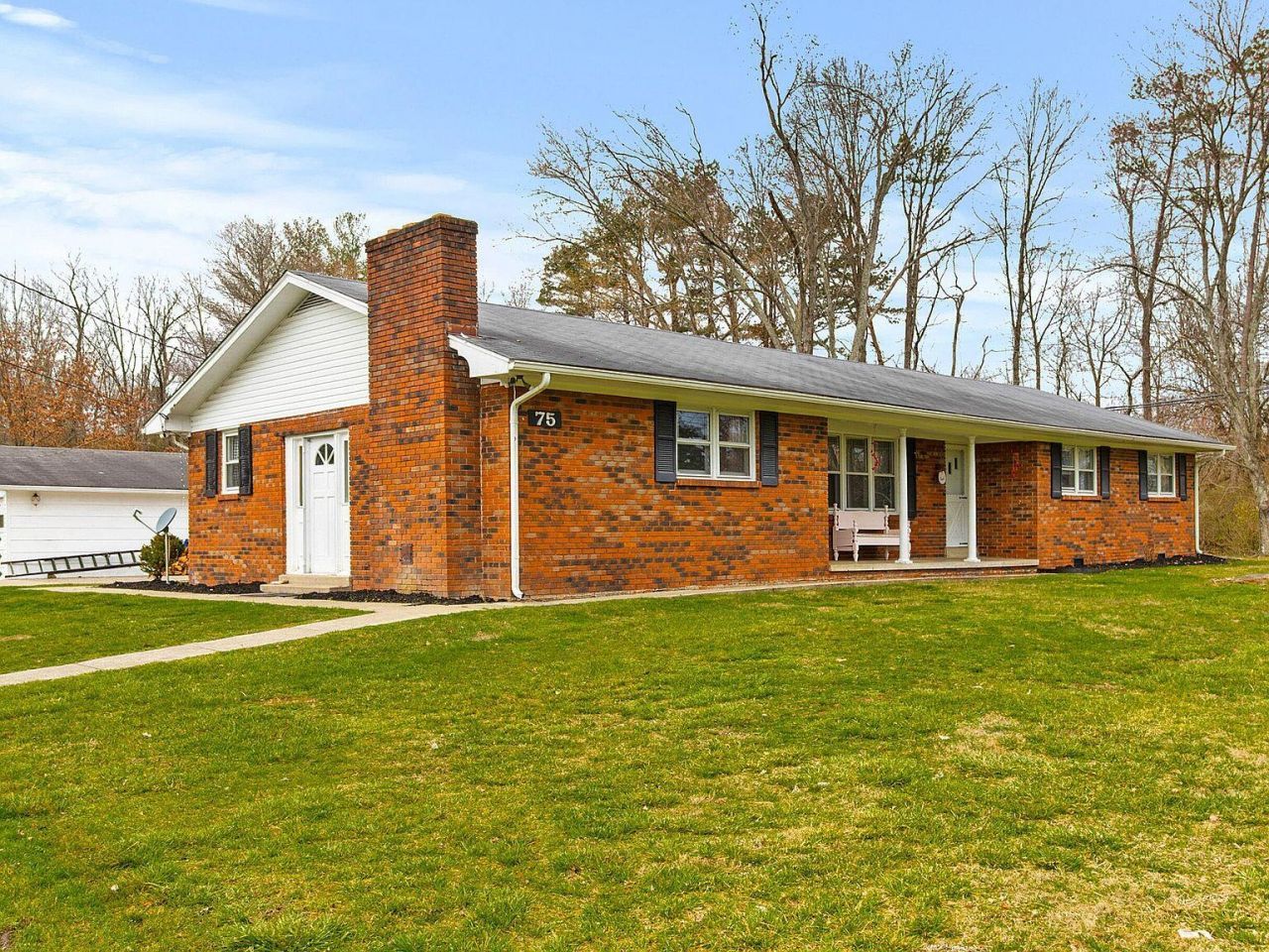 75 Philpot Road, London, KY 40741 Main Photo