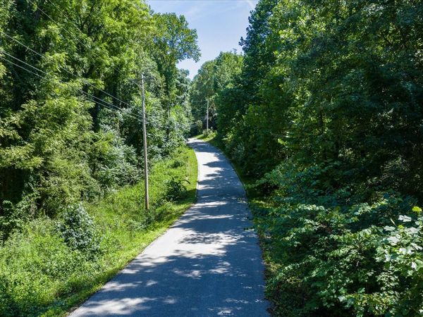 461 S Plantation Dr , Cookeville, TN 38506