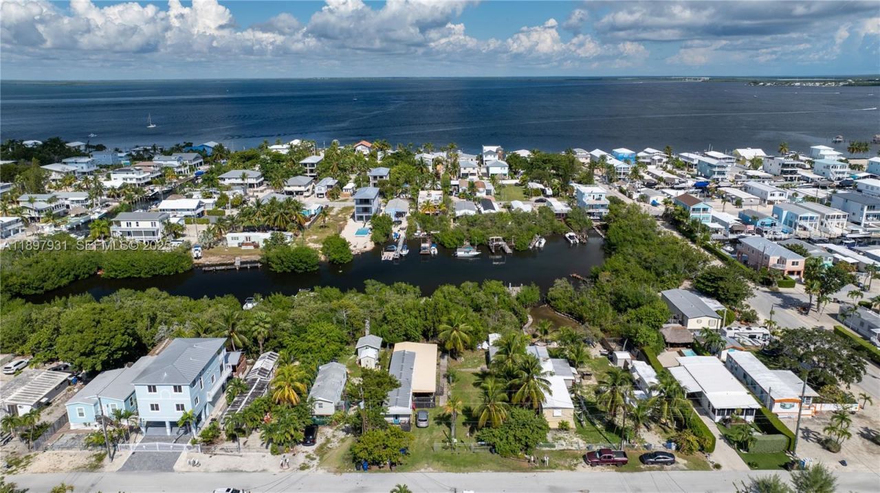 561 Gordon Cir, Key Largo, FL 33037 Photo