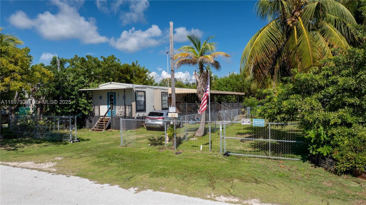 561 Gordon Cir, Key Largo, FL 33037 Photo