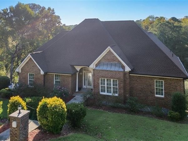 55 Rocky Circle NE, White, GA 30184