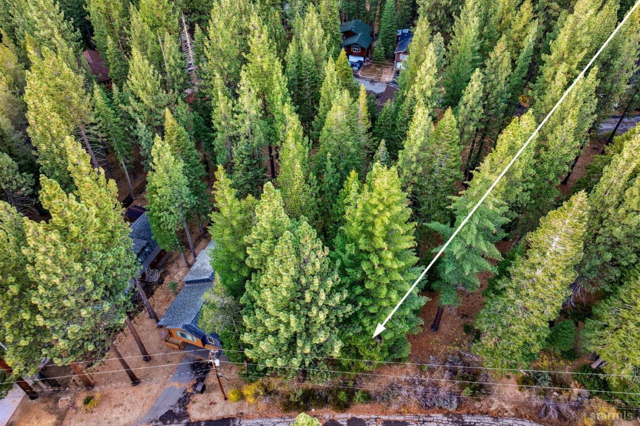 1590 Iroquois Circle, South Lake Tahoe, CA 96150 Photo