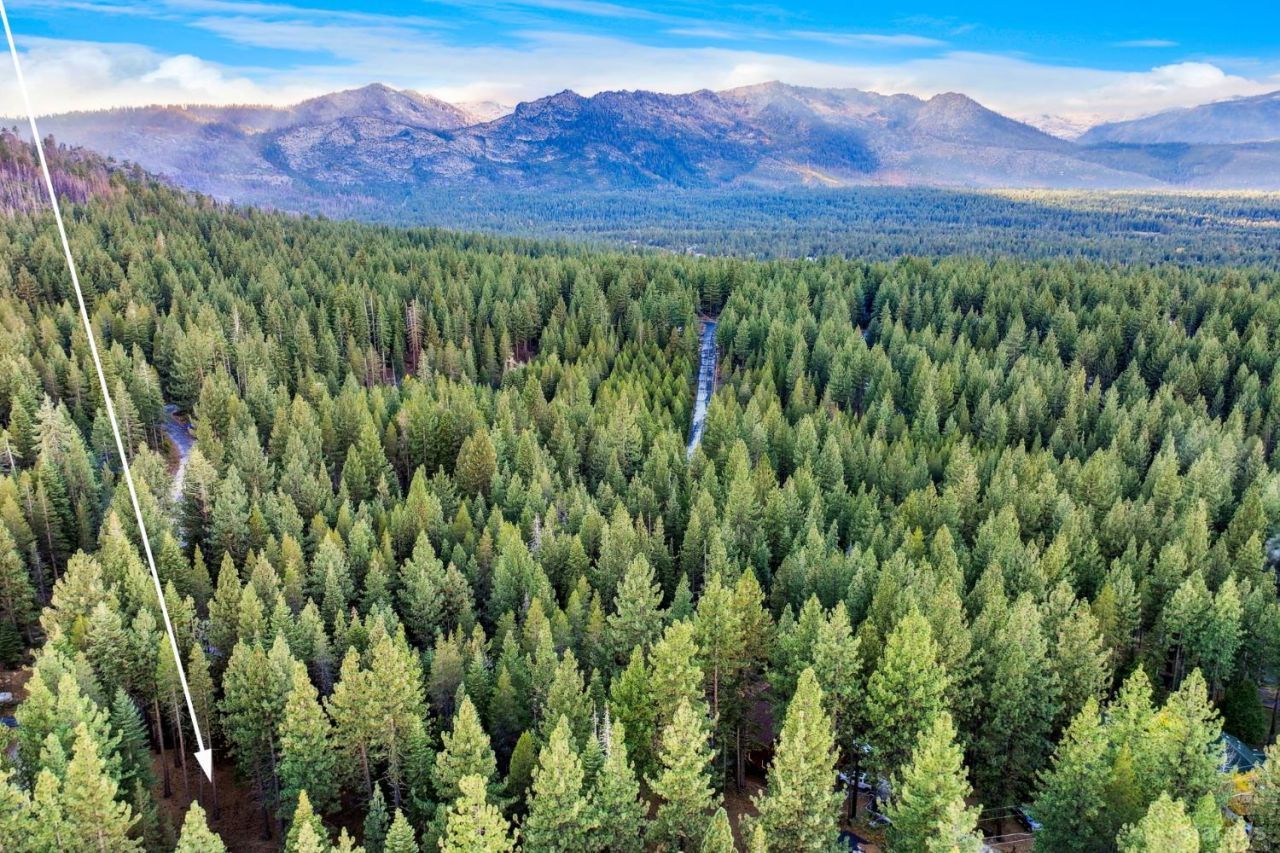 1590 Iroquois Circle, South Lake Tahoe, CA 96150 Photo