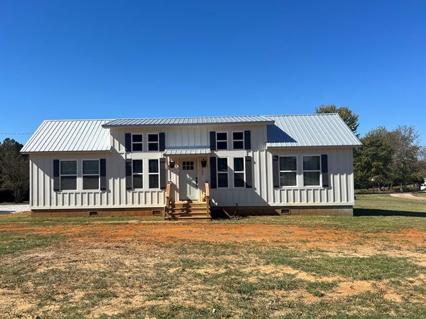 725 Rocky Ford Road, Pontotoc, MS 38863