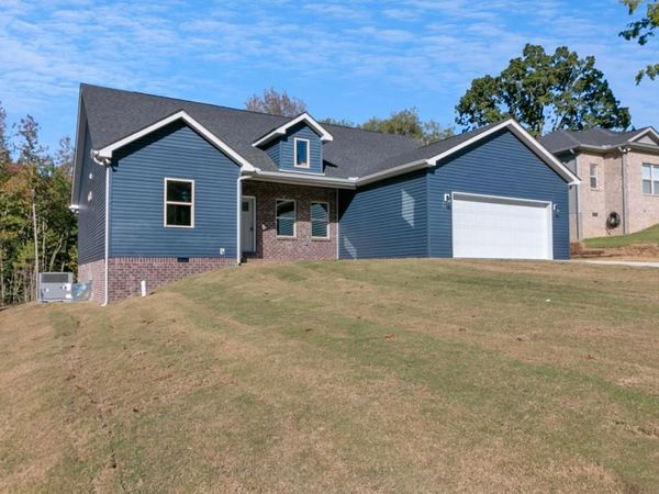 74 Mockingbird  Lane, Paris, TN 38242