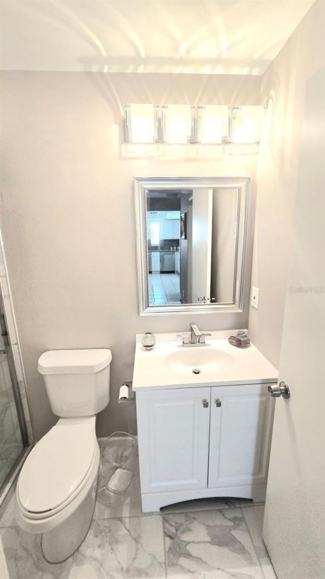 623 Oak Hill Circle, Unit 28, Sarasota, FL 34232 Photo