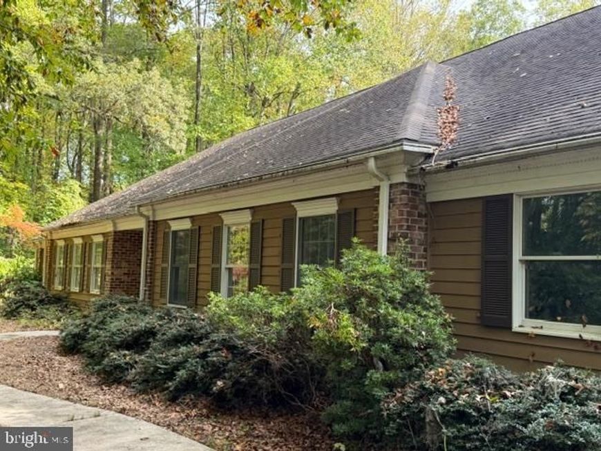 700 Central Avenue E, Edgewater, MD 21037 Main Photo