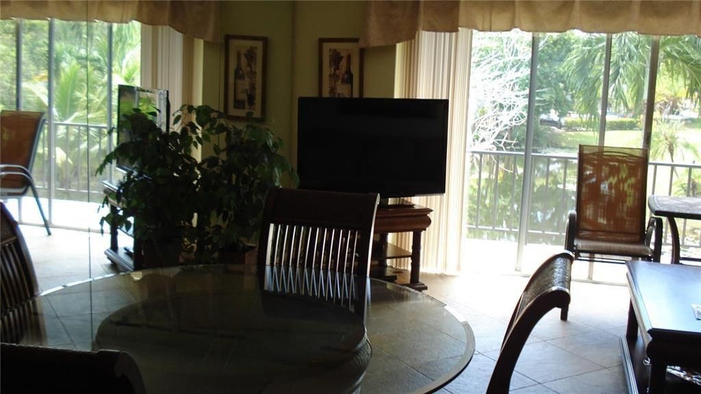 9000 Jacaranda Lane, Unit 207, Plantation, FL 33324 Photo