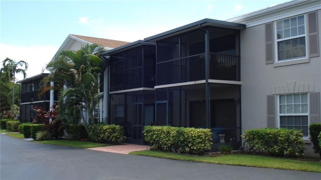 9000 Jacaranda Lane, Unit 207, Plantation, FL 33324 Photo