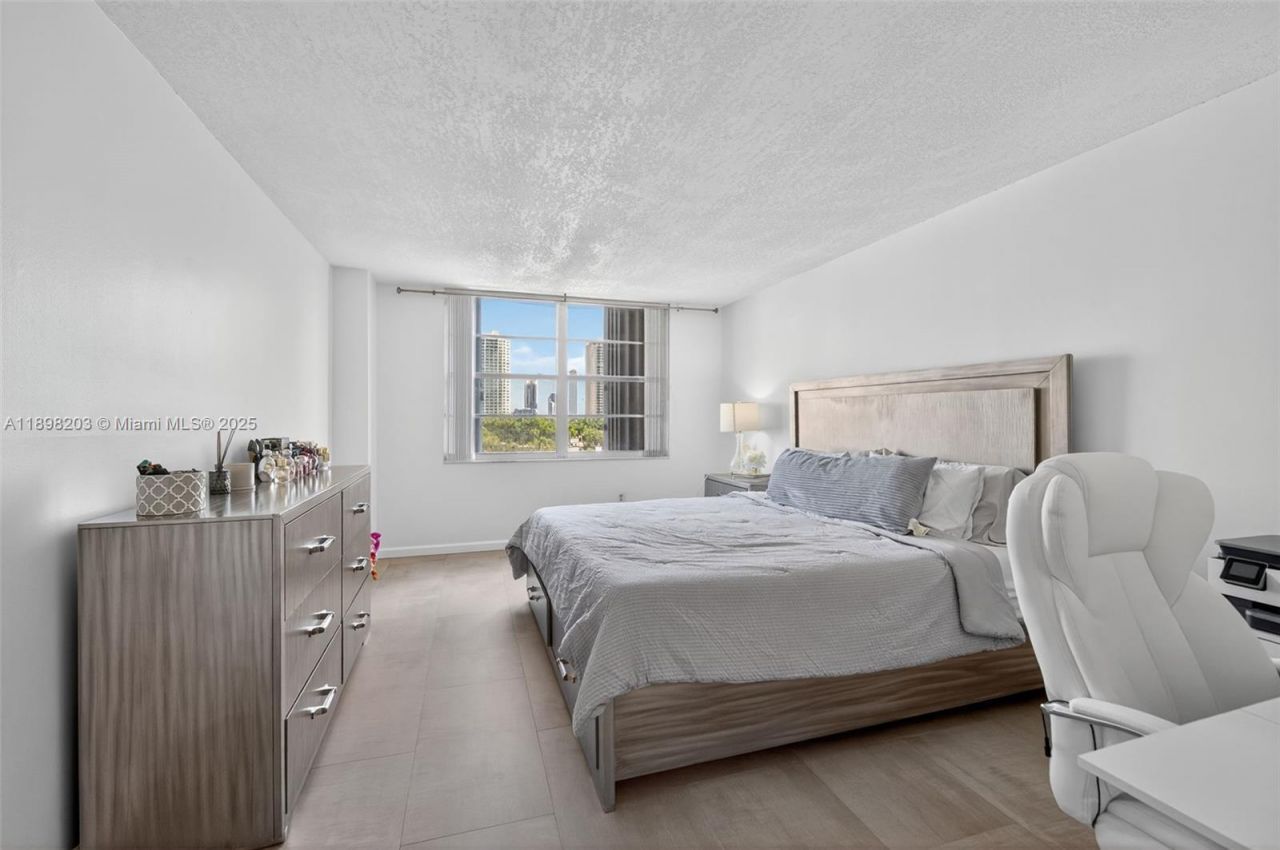 2851 NE 183rd St, Unit 605E, Aventura, FL 33160 Photo