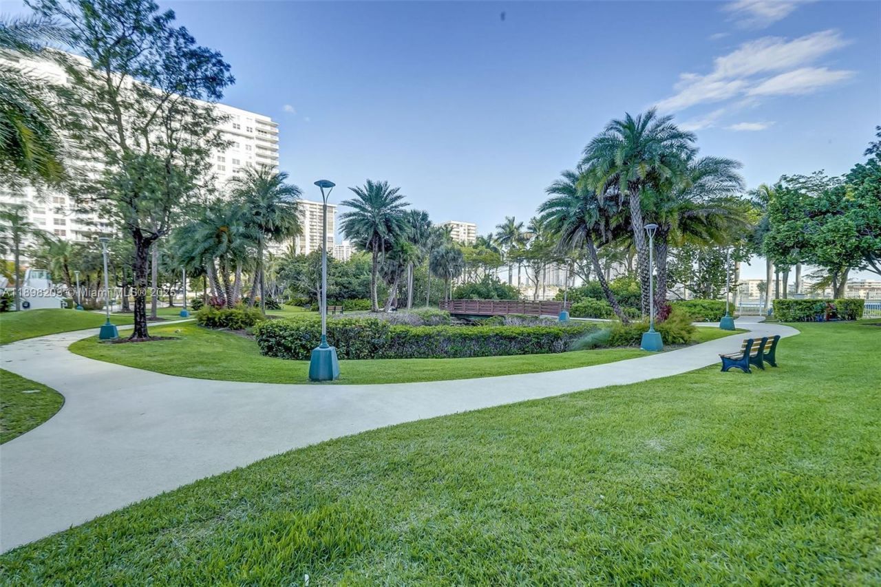 2851 NE 183rd St, Unit 605E, Aventura, FL 33160 Photo