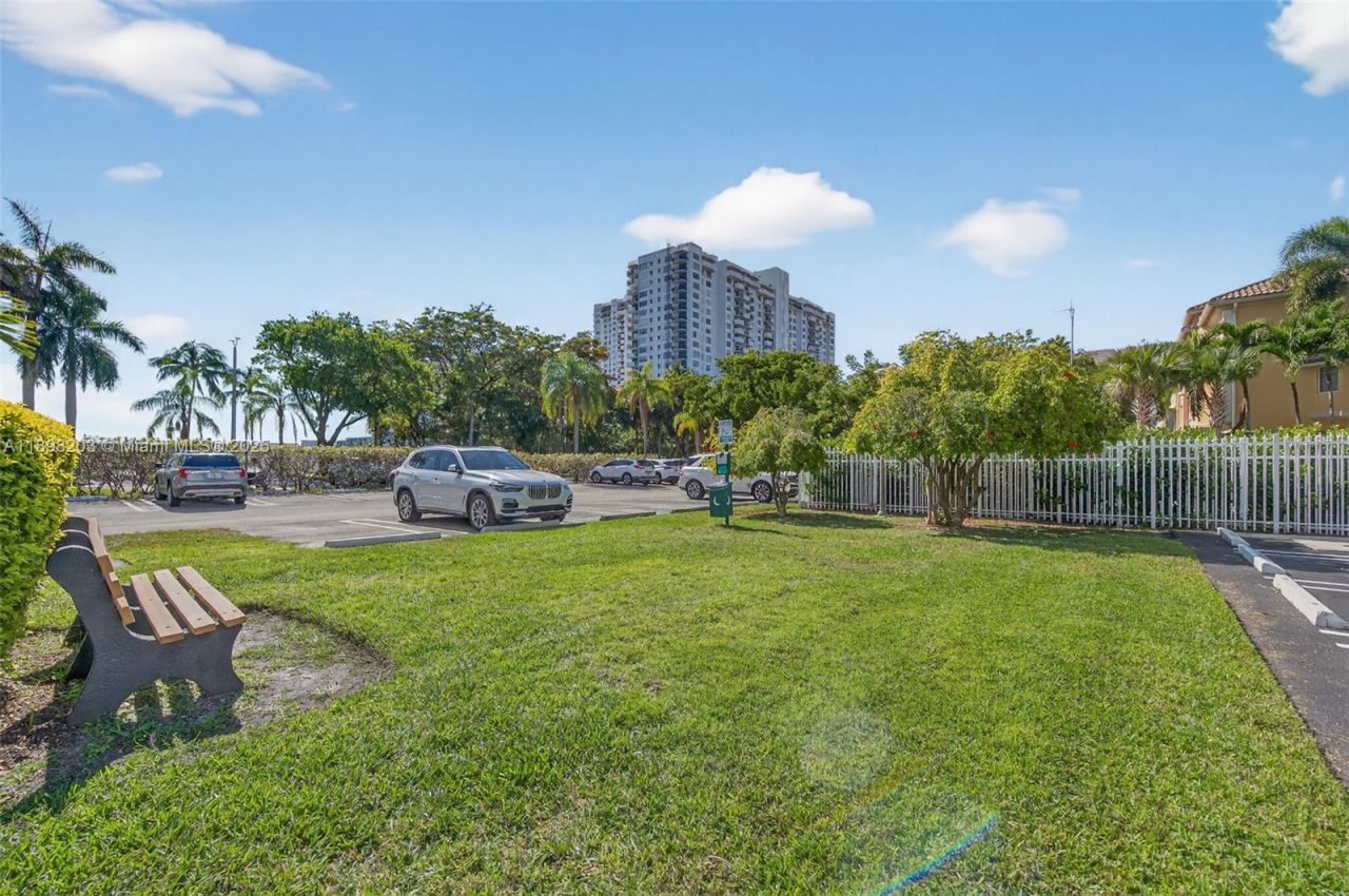 2851 NE 183rd St, Unit 605E, Aventura, FL 33160 Photo