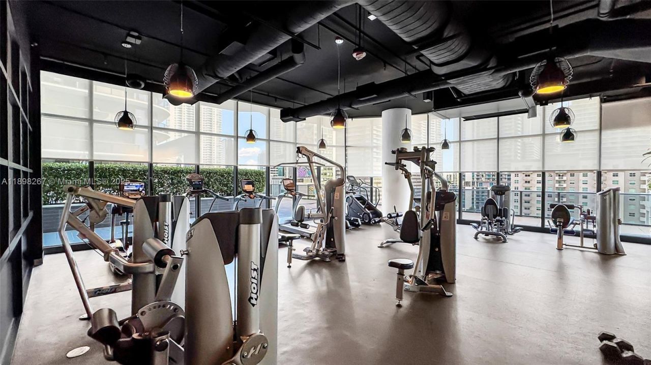 55 SW 9th St, Unit 1802, Miami, FL 33130 Photo