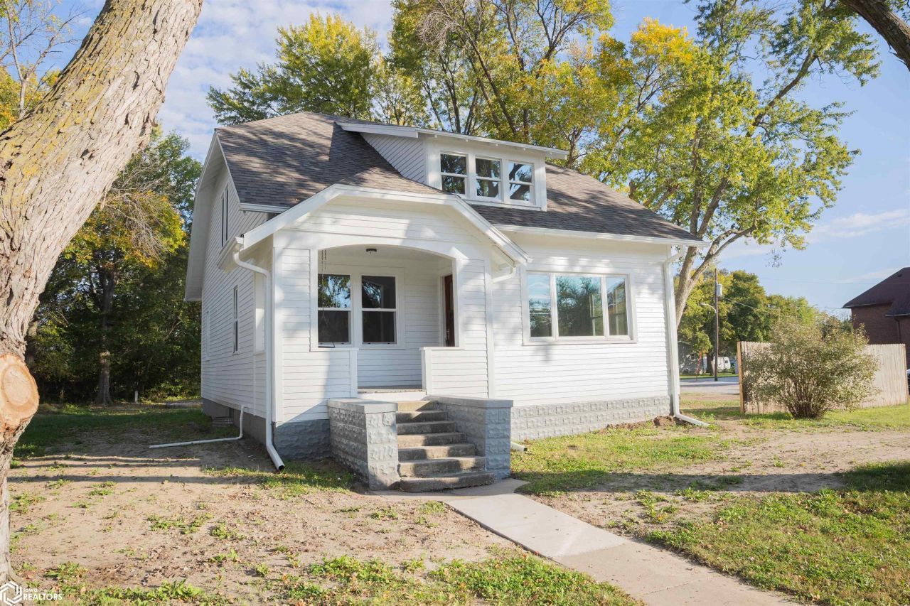 1404 Washington Street, Hamburg, IA 51640 Main Photo