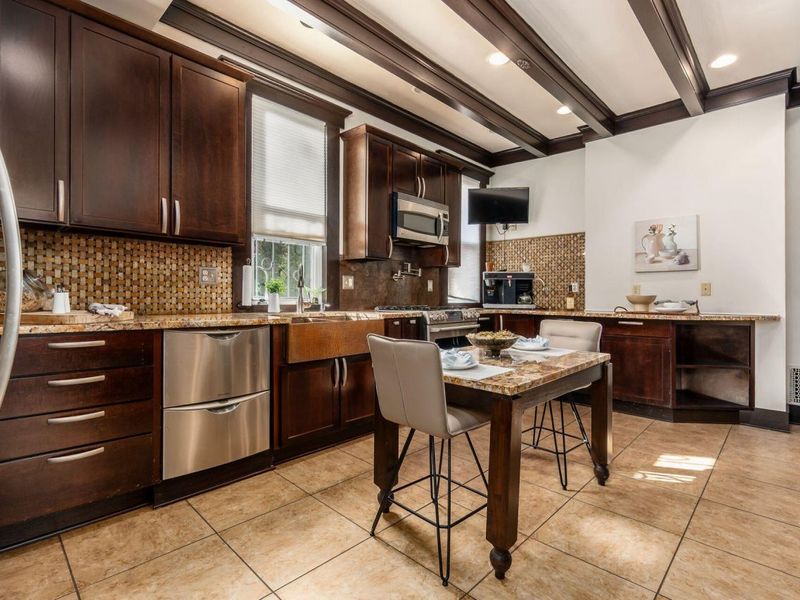 54 N Woodland Avenue, Columbus, OH 43203 Photo 12