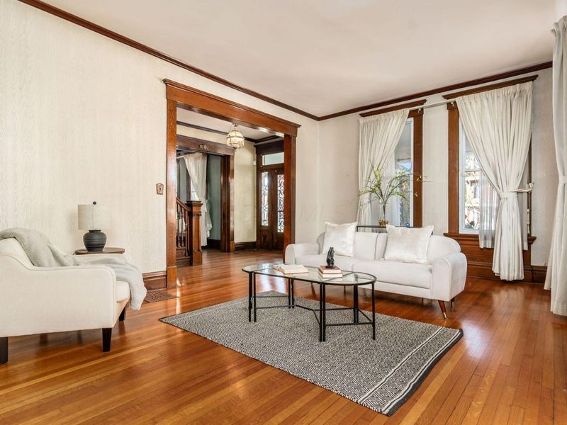 54 N Woodland Avenue, Columbus, OH 43203 Photo 5