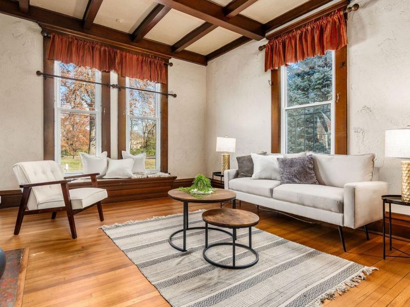 54 N Woodland Avenue, Columbus, OH 43203 Photo 9