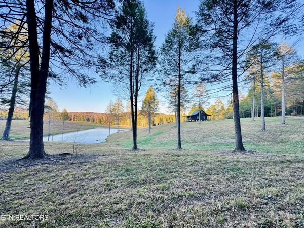 4832 Lovejoy Rd, Crawford, TN 38554