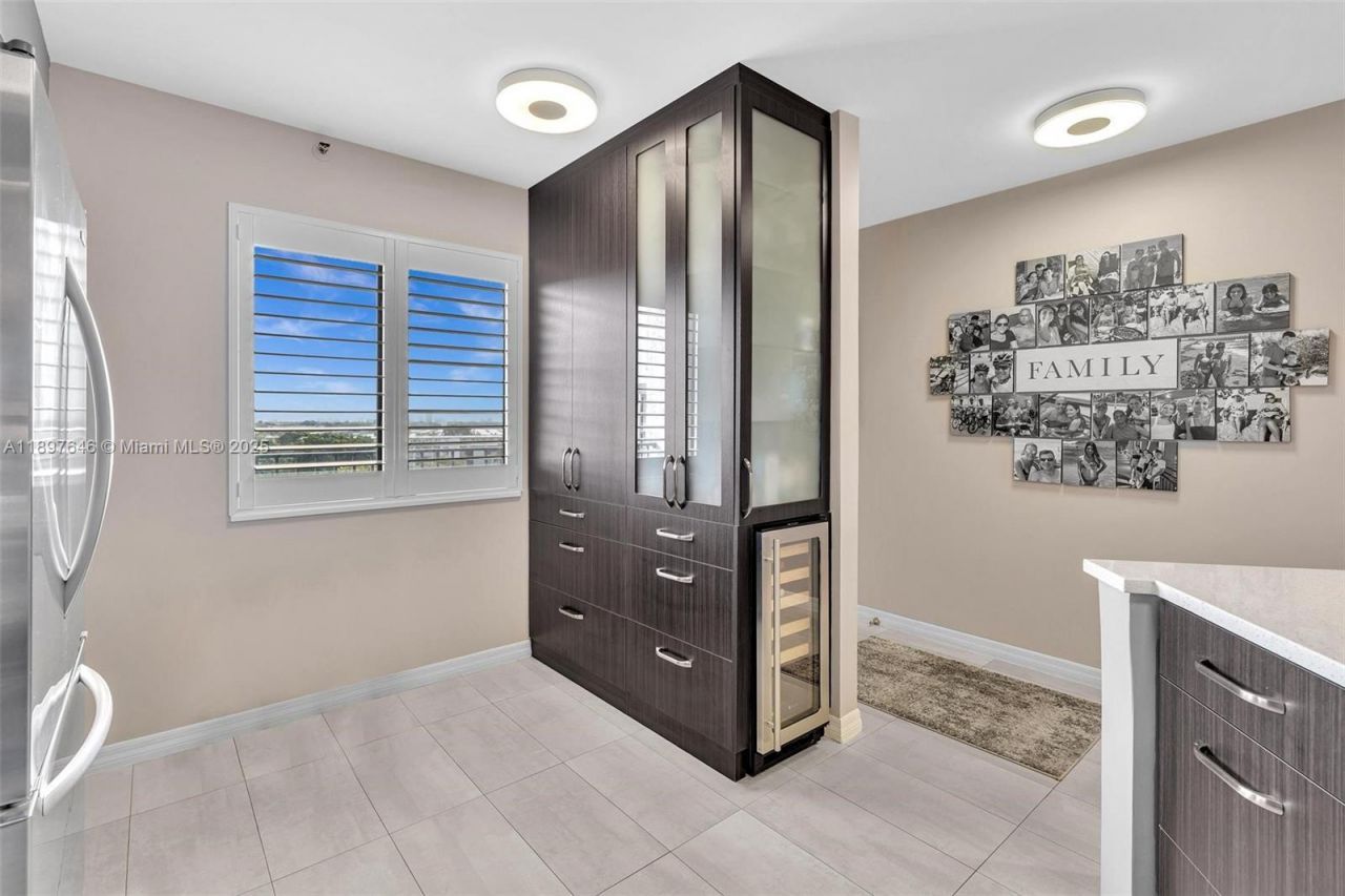 2221 Cypress Island Dr, Unit 805, Pompano Beach, FL 33069 Photo