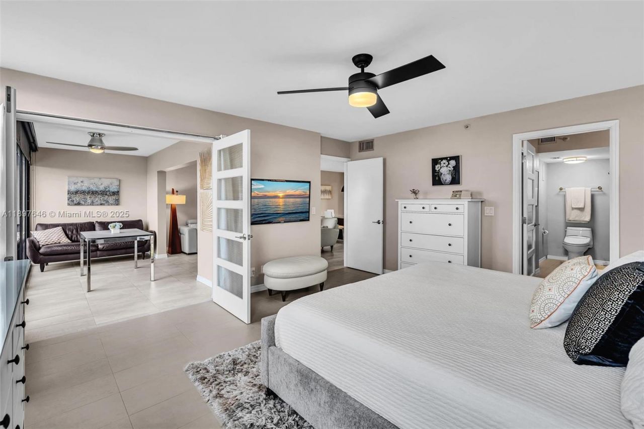 2221 Cypress Island Dr, Unit 805, Pompano Beach, FL 33069 Photo