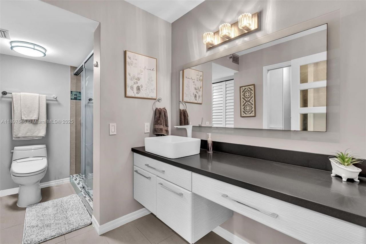 2221 Cypress Island Dr, Unit 805, Pompano Beach, FL 33069 Photo