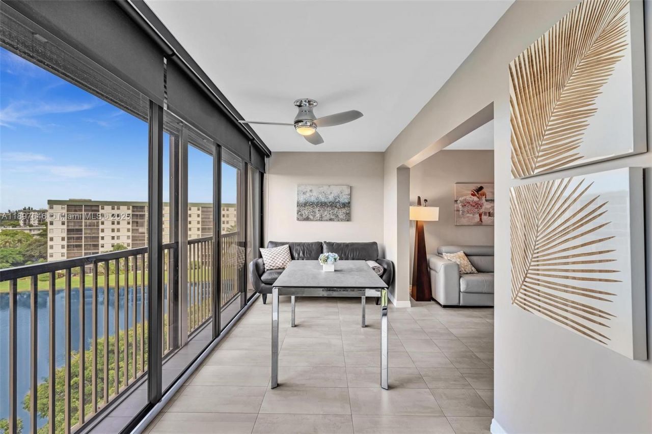 2221 Cypress Island Dr, Unit 805, Pompano Beach, FL 33069 Photo