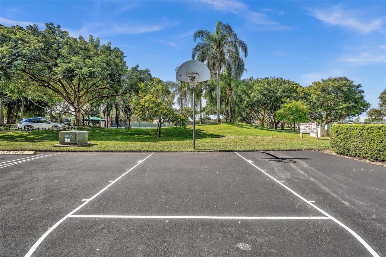 2221 Cypress Island Dr, Unit 805, Pompano Beach, FL 33069 Photo