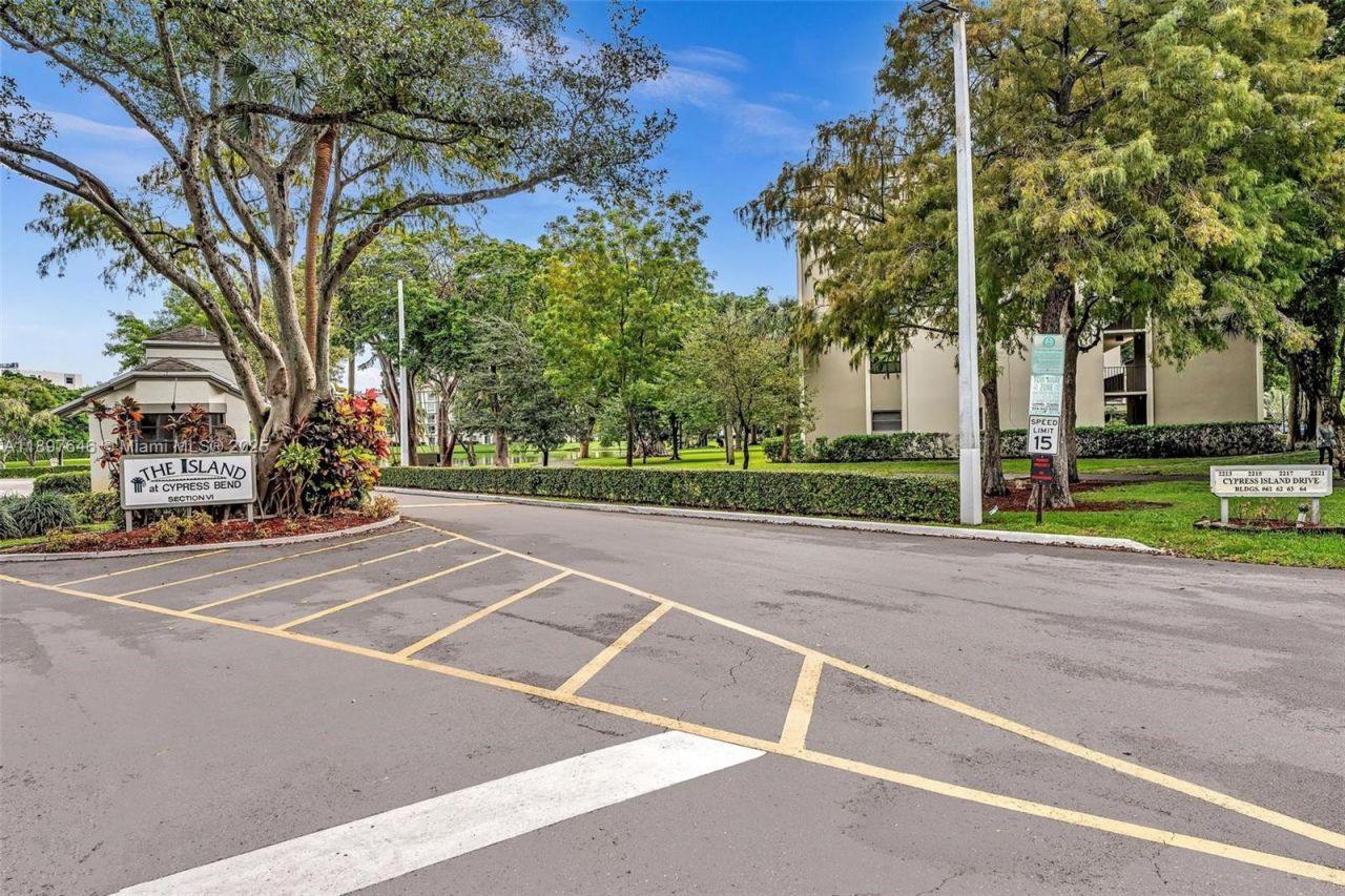 2221 Cypress Island Dr, Unit 805, Pompano Beach, FL 33069 Photo