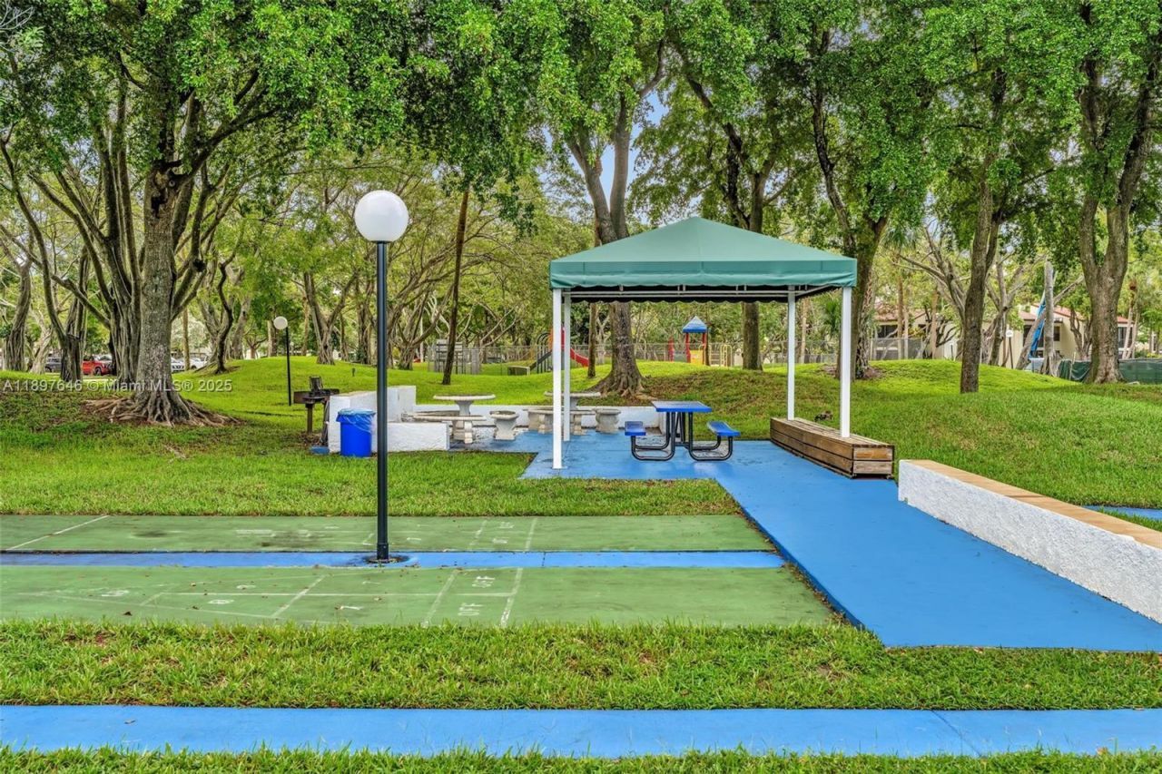 2221 Cypress Island Dr, Unit 805, Pompano Beach, FL 33069 Photo