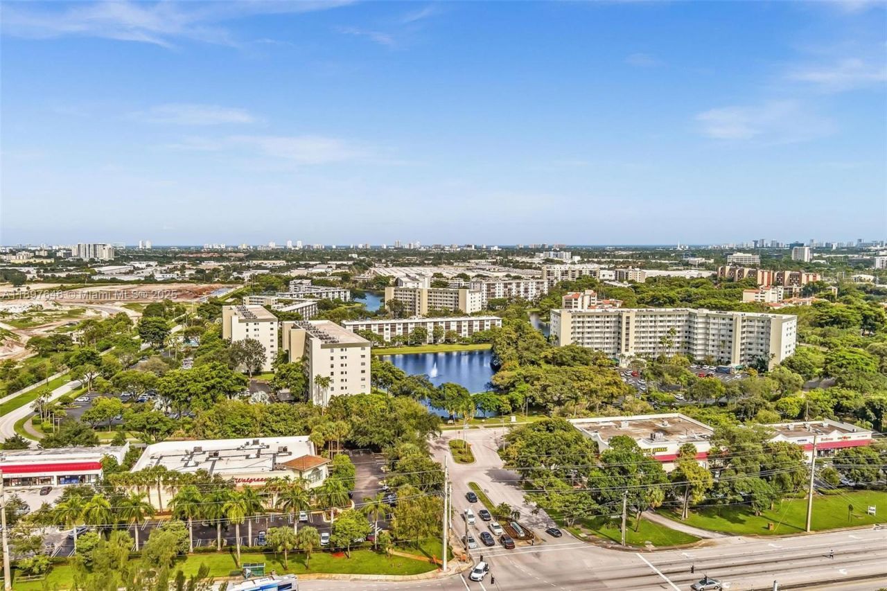 2221 Cypress Island Dr, Unit 805, Pompano Beach, FL 33069 Photo