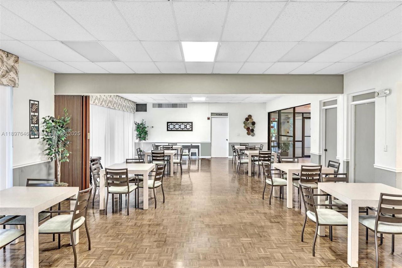 2221 Cypress Island Dr, Unit 805, Pompano Beach, FL 33069 Photo