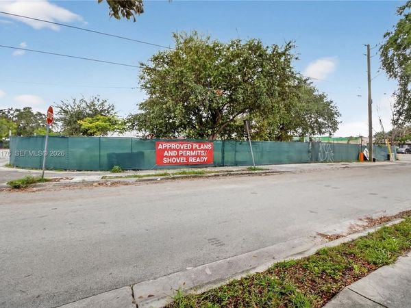 5434 NE Miami Ct, Miami, FL 33137