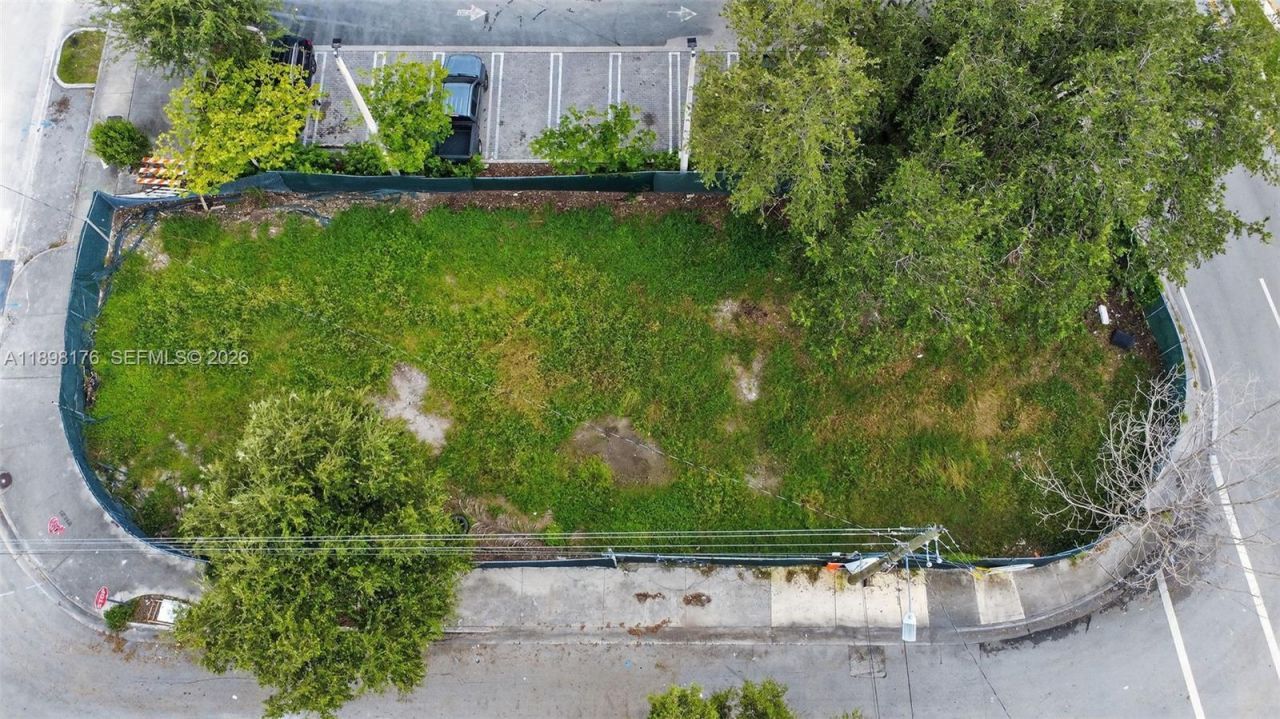 5434 NE Miami Ct, Miami, FL 33137 Photo