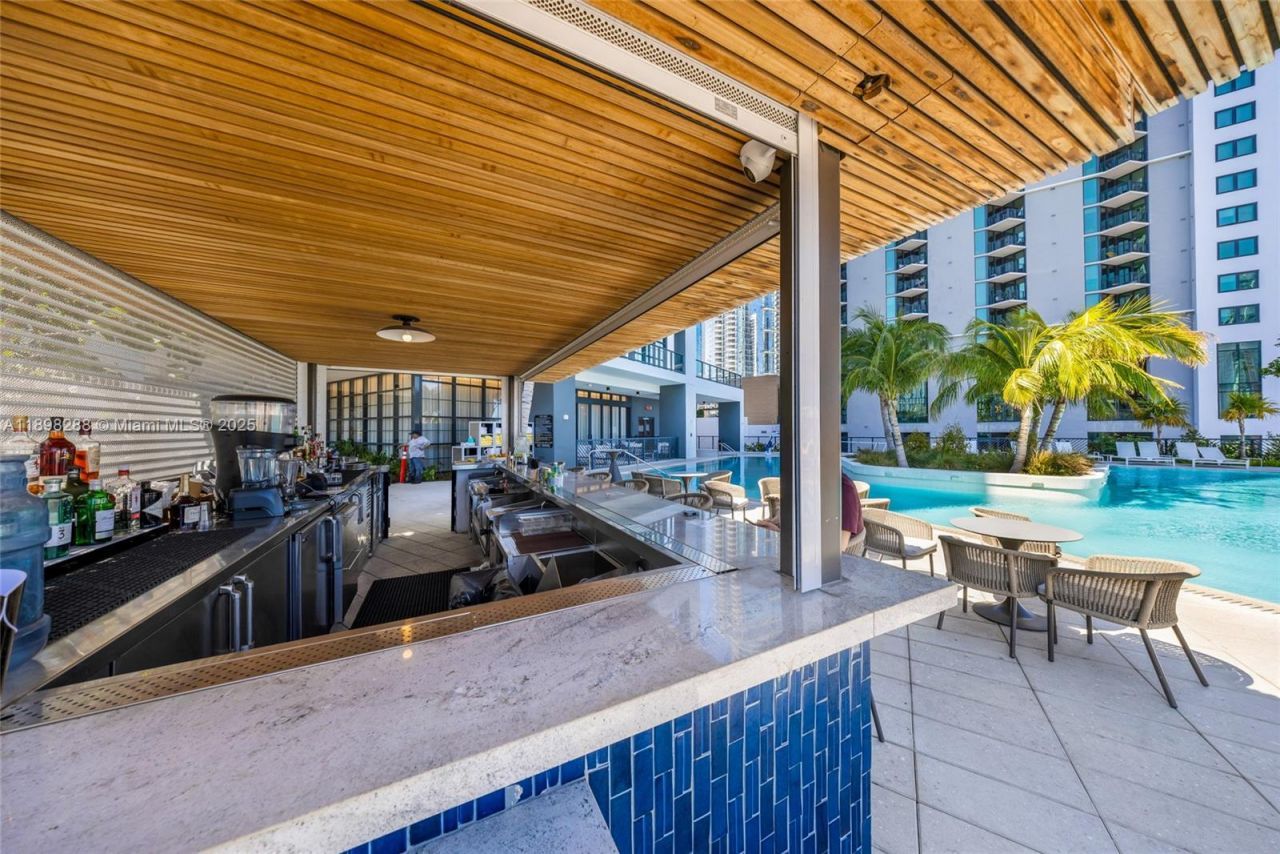 159 NE 6th St, Unit 4201, Miami, FL 33132 Photo