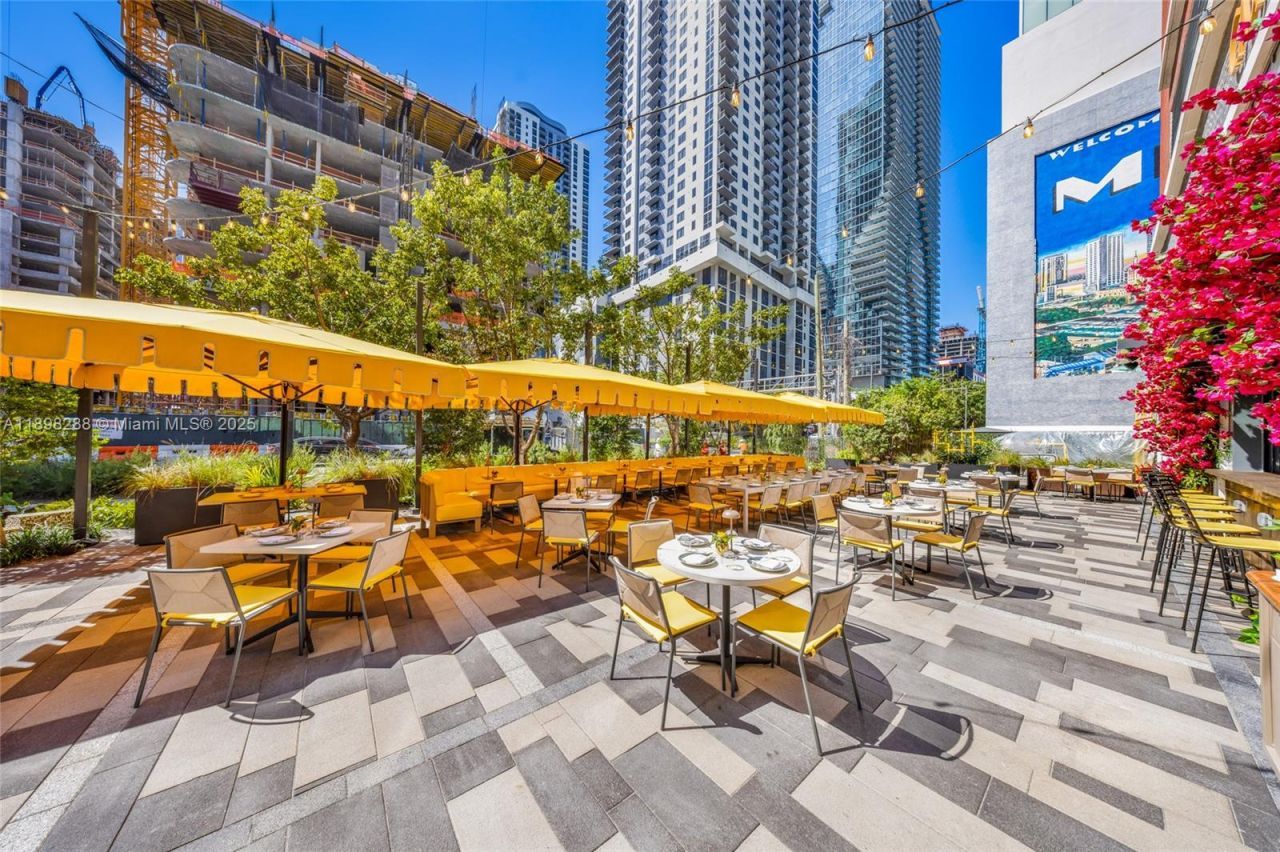 159 NE 6th St, Unit 4201, Miami, FL 33132 Photo