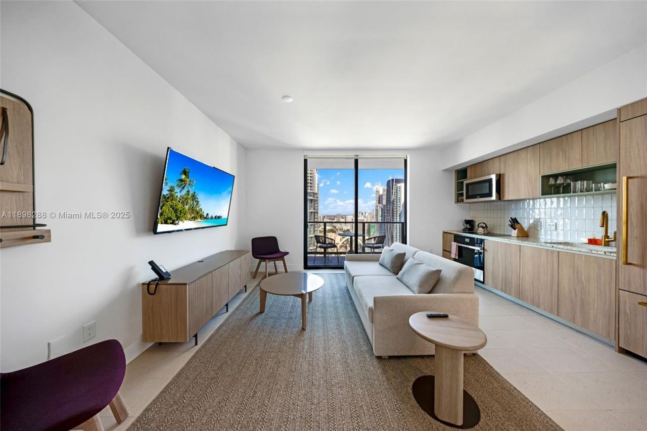 159 NE 6th St, Unit 4201, Miami, FL 33132 Photo