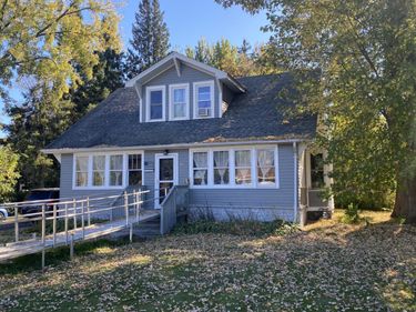 204 3rd Street SE, Hinckley, MN 55037