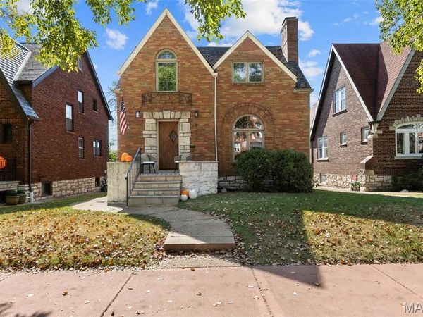 6210 Walsh Street, St Louis, MO 63109