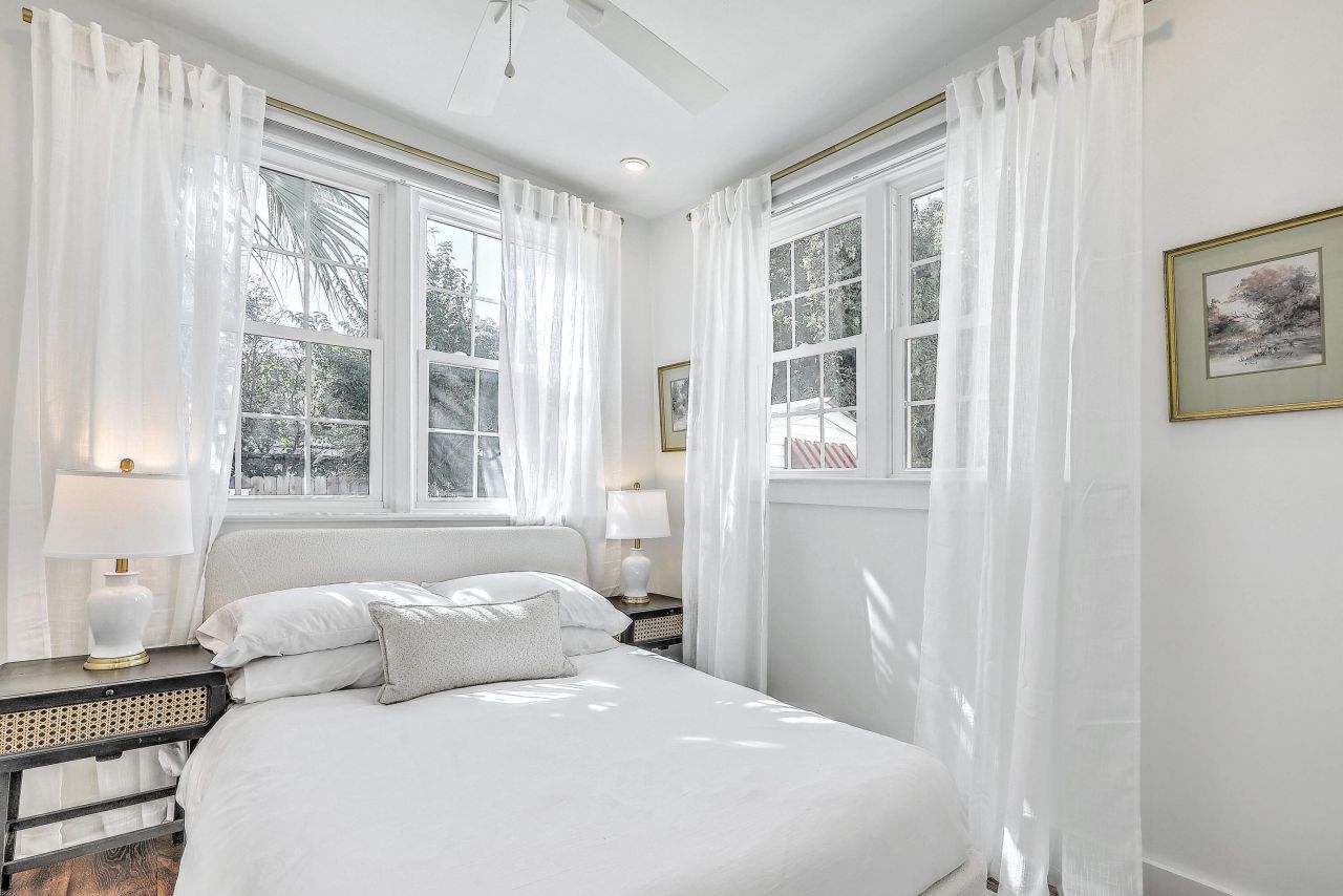 65 Ashe Street Photo 17