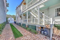 65 Ashe Street photo 4