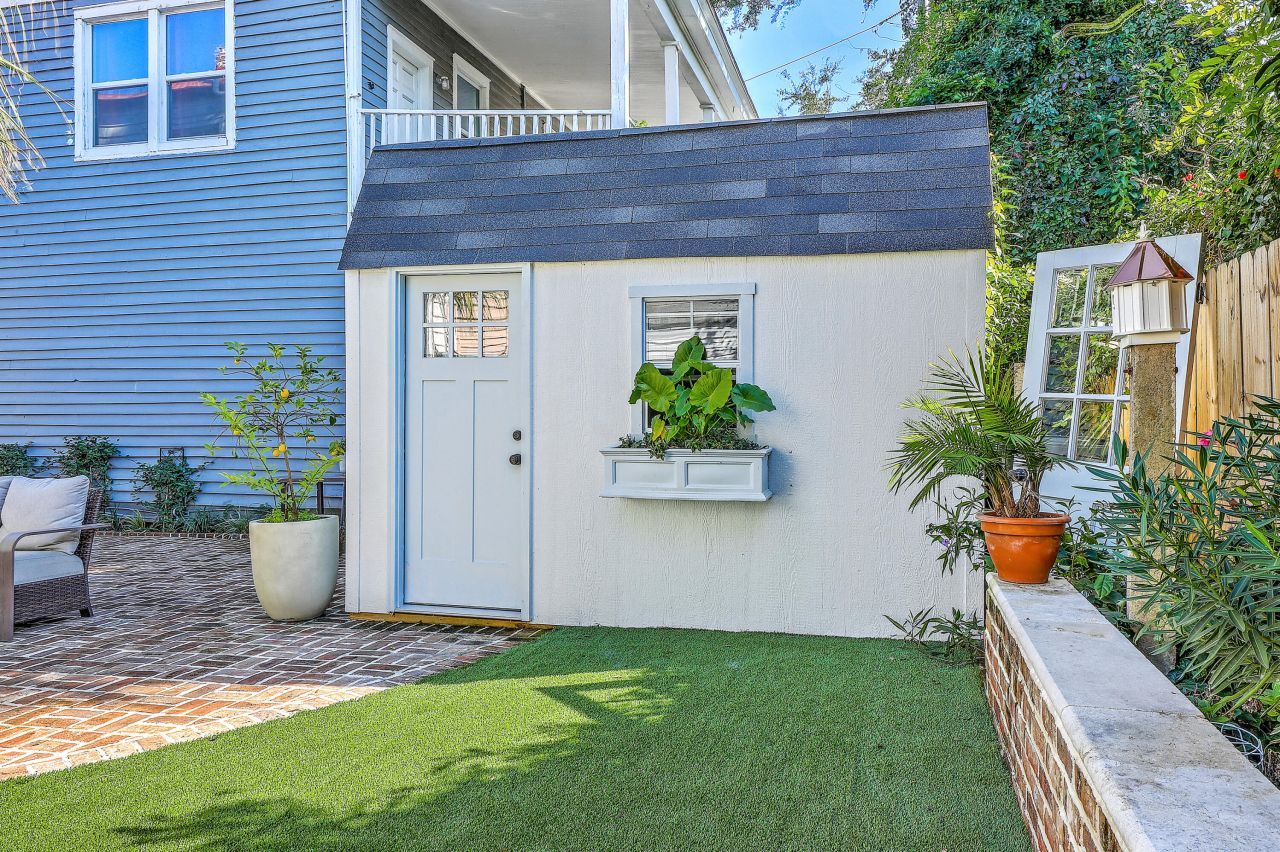 65 Ashe Street Photo 32